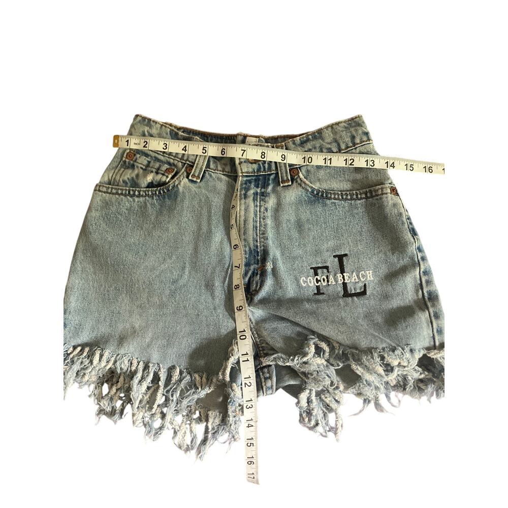 Levi’s 512Frayed cutoff Shorts size 5 - Picture 6 of 10
